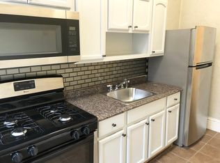 1423 S 7th St #1F, Philadelphia, PA 19147