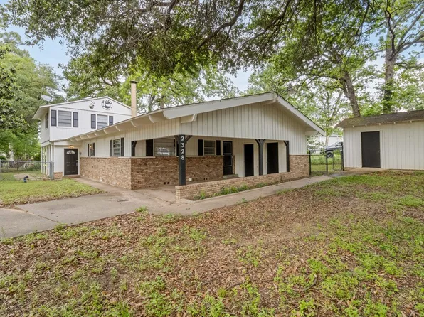 2328 Wildwood Way, Tool, TX 75143