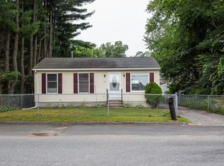 94 Arnold Ave, Springfield, MA 01119