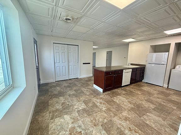 5th image of 504 Pleasant Ave