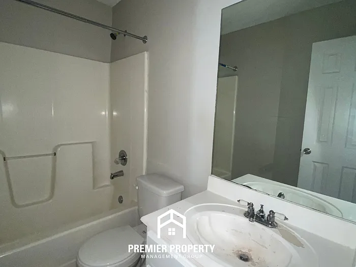 4435 Pyramid Ln — Photo 14