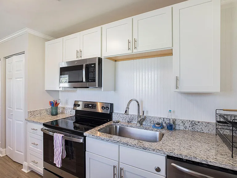 322 Lantana Dr — Photo 8