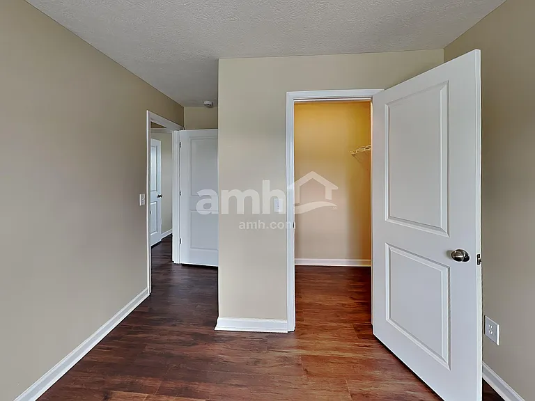 575 Virginia St — Photo 13