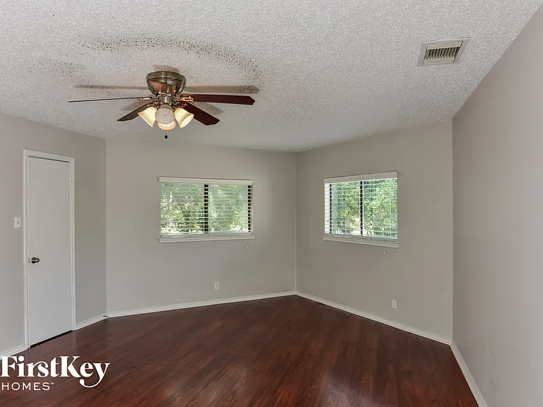 13391 Greenstone — Photo 7