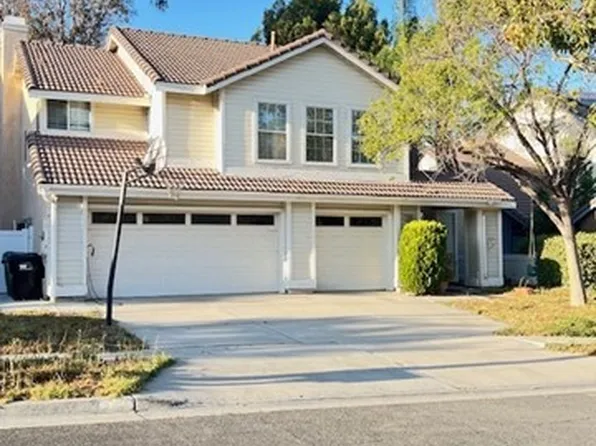 2899 Amber Dr, Corona, CA 92882