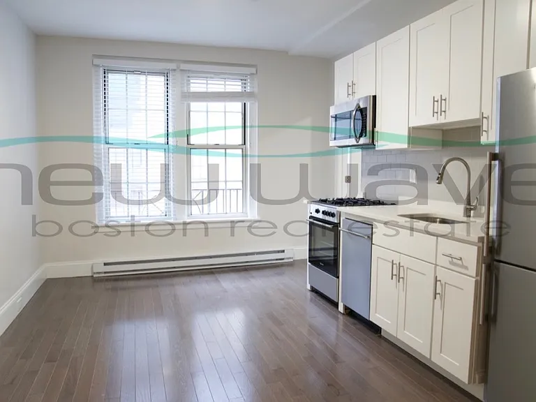 16 Clearway St #1 — Photo 2