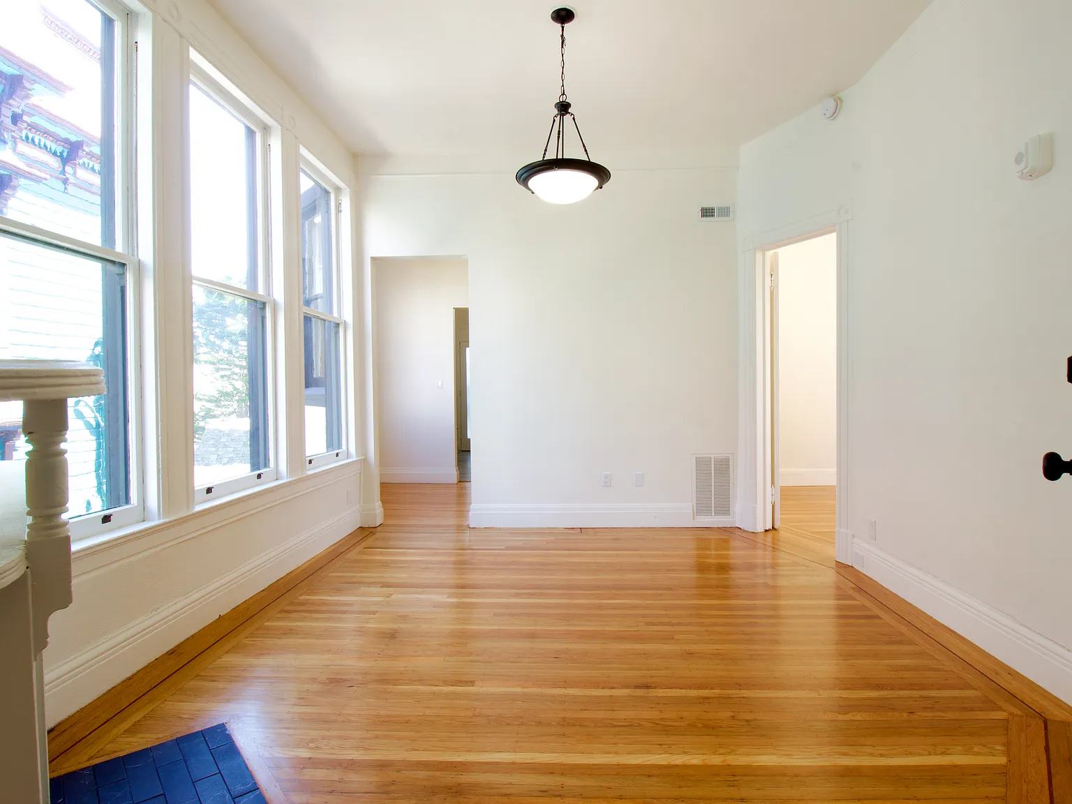 2 bed, 620 sqft, $5,300 — Photo 2
