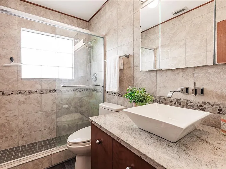 1720 Colleen St — Photo 24