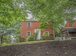 770 Fruithurst Dr, Mt Lebanon, PA