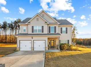 61 N Village Cir, Rydal, GA 30171