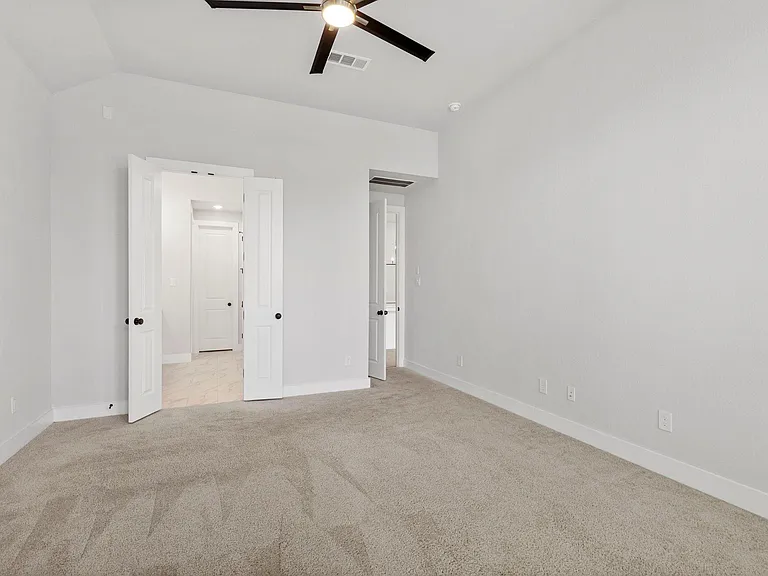 415 N Hillary Step Pl — Photo 19