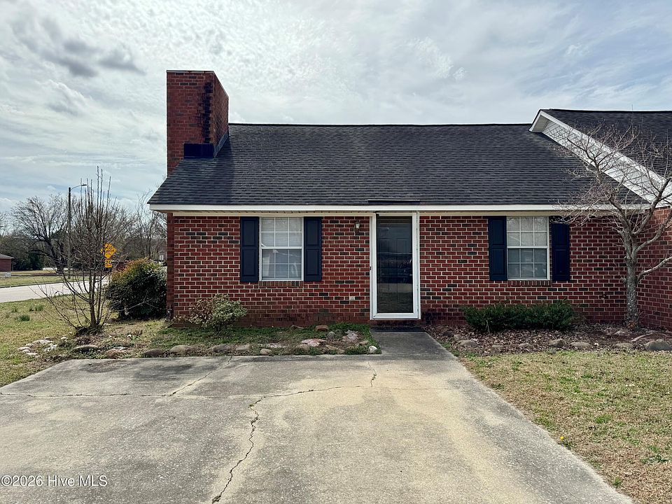 1st image of 2601 Richard Drive #A