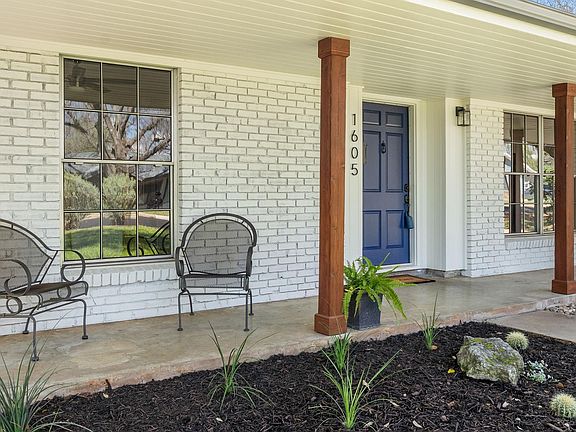 4th image of 1605 Ridgemont Dr