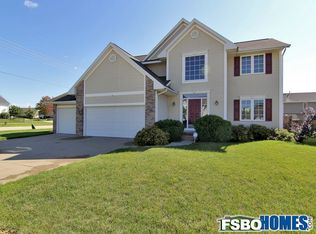 7328 Summerland Ridge Rd NE, Cedar Rapids, IA 52402