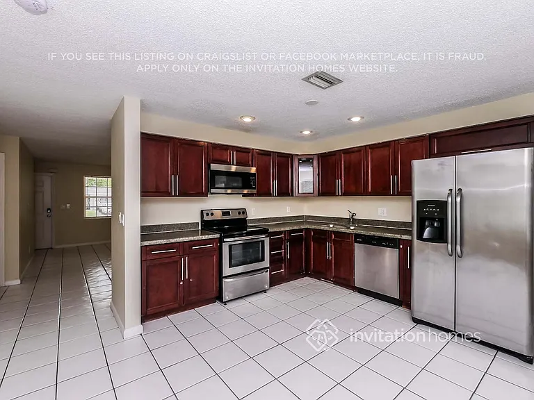 9413 SW 53rd St — Photo 9
