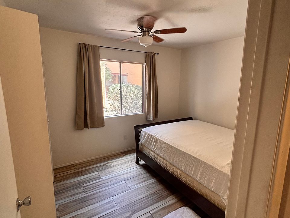 1st image of 1810 E Blacklidge Dr