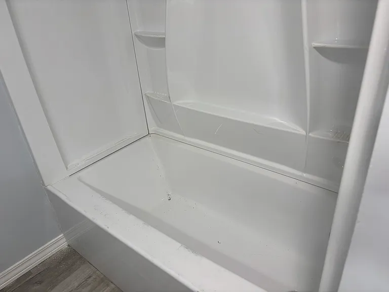 E 28th St — Photo 3