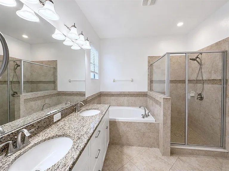 1954 Pantheon Dr — Photo 15