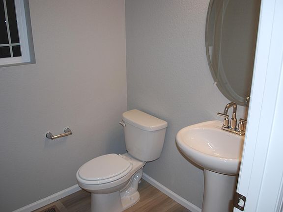 Bath 3rd on the 1st floor.