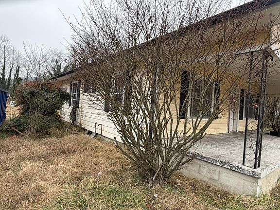 4th image of 483 Pikeville Ave
