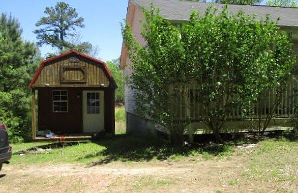2nd image of 318 Johnson Rd