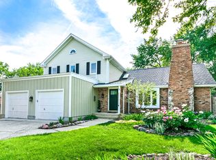 36 Dorset Ct, Glen Ellyn, IL