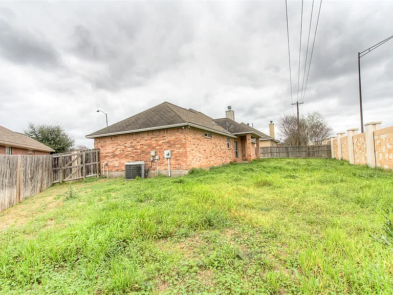 3302 Fredrick Ct — Photo 19