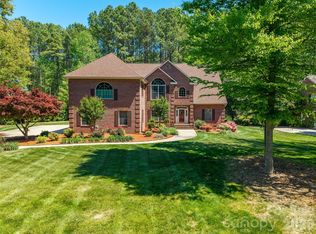 226 W Glenview Dr, Salisbury, NC 28147