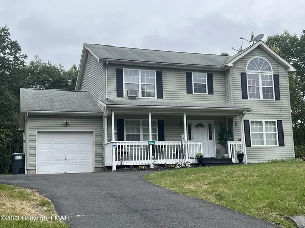142 Summerton Cir, East Stroudsburg, PA 18301