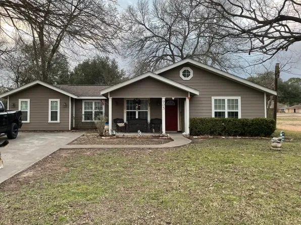 903 Garwood St, Smithville, TX 78957