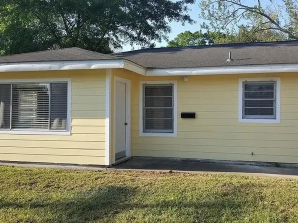517 E Oak Ln, Lake Charles, LA 70605