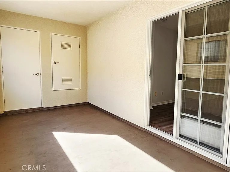 1675 Gramercy Ave — Photo 6