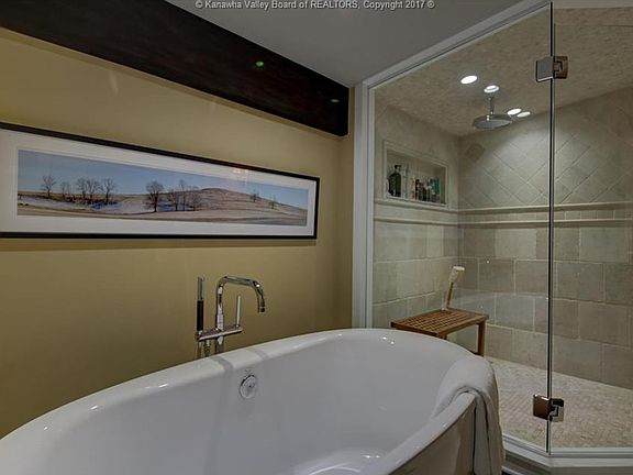 2nd image of 1216 Smith St Ste 402
