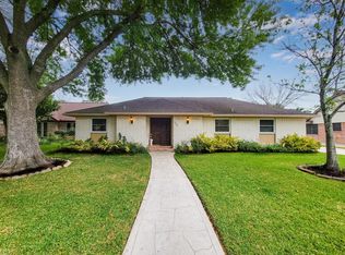 3702 Lonniewood Dr, Houston, TX 77059