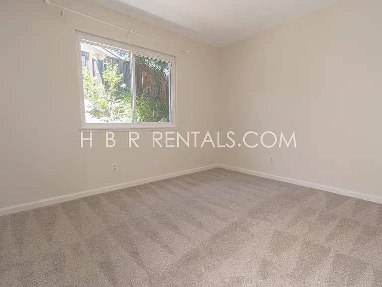 2865 Morgan Dr — Photo 30