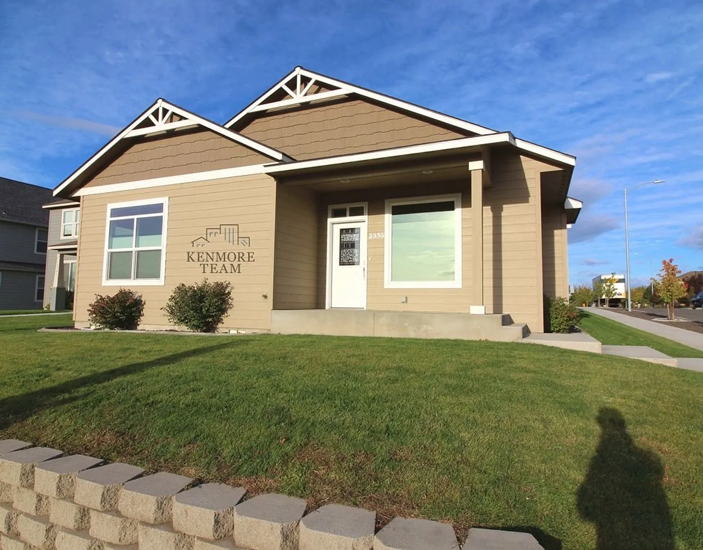 3 Bed, 2 Bath Home in Richland — Photo 2