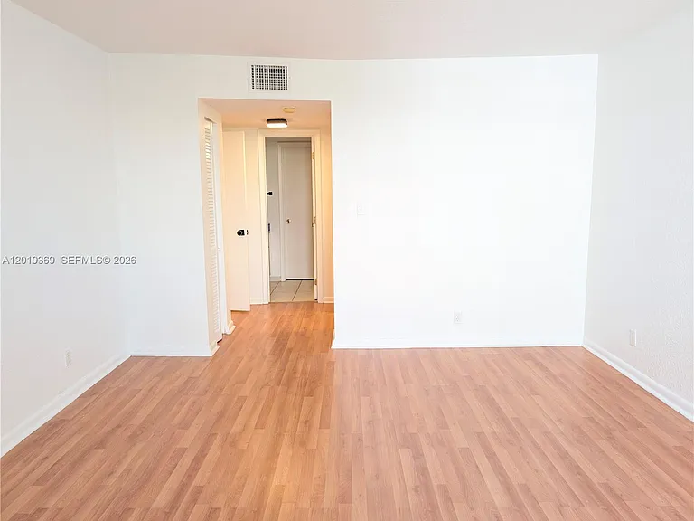 1900 Diana Dr #3E — Photo 7