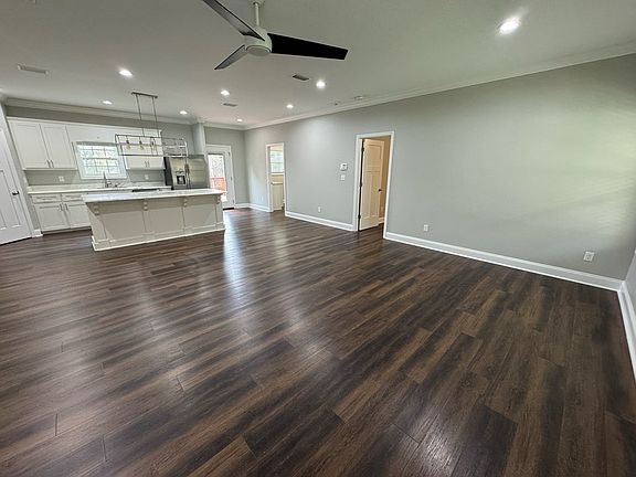 4th image of 107 Henrys Rd