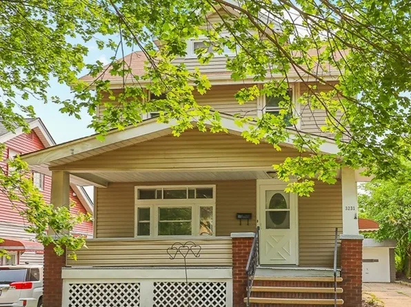 3231 W 116th St, Cleveland, OH 44111