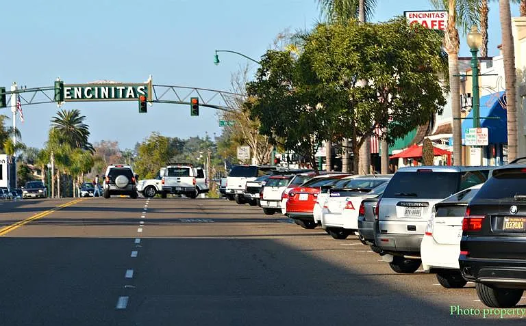 687 S Coast Hwy #101-302 — Photo 31