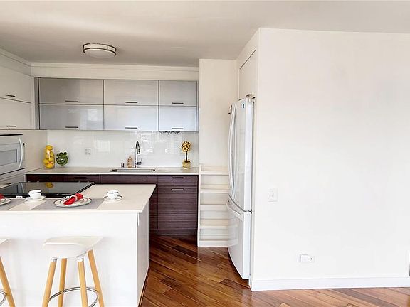 4th image of 1778 Ala Moana Blvd APT 2506