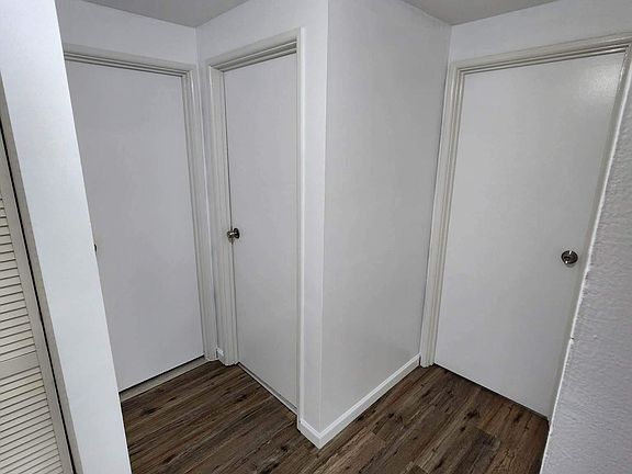 5th image of 553 Village Blvd N Unit 553