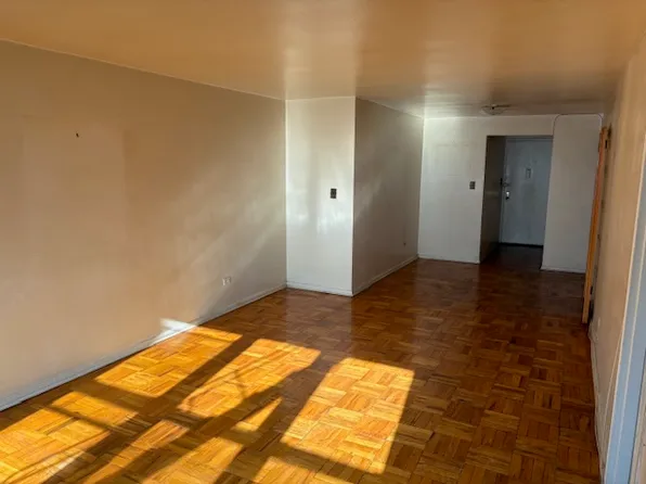 515 East 7th Street image 9 of 11