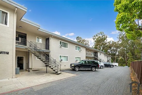 2 bed, 80 sqft, $2,525 — Photo 4