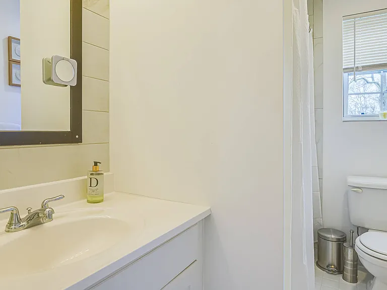 71 Hampton Rd — Photo 11