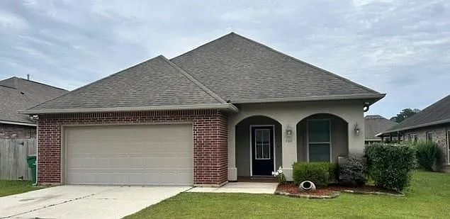 208 Knoll Pine Cir — Photo 1