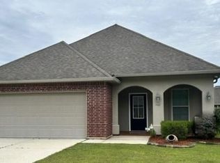 208 Knoll Pine Cir, Covington, LA 70435
