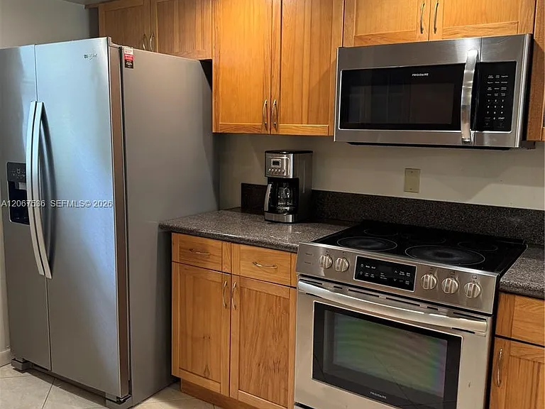 16141 Blatt Blvd #408 — Photo 7