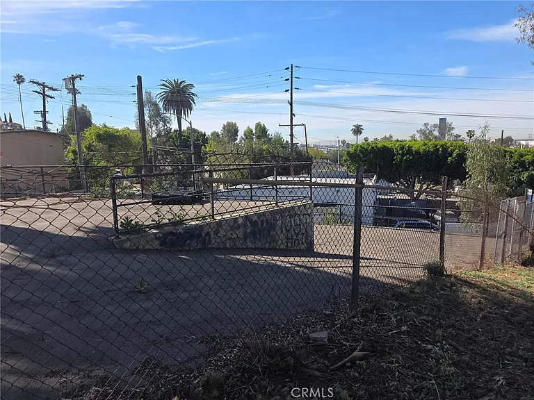 1203 E Cesar E Chavez Ave — Photo 39