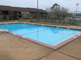 904 University Oaks Blvd APT 34, College Station, TX 77840
